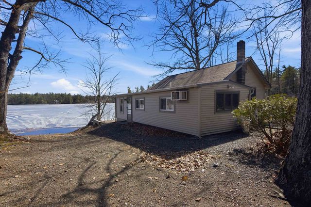 42 North Shore Road, Sandown, NH 03873
