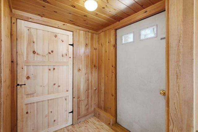 42 North Shore Road, Sandown, NH 03873