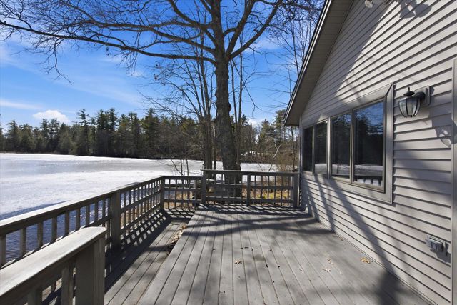 42 North Shore Road, Sandown, NH 03873