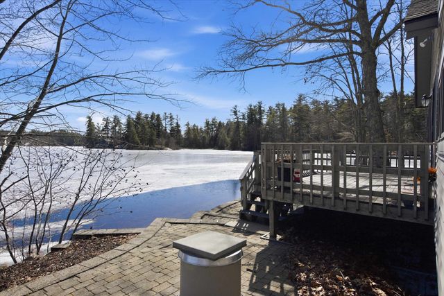 42 North Shore Road, Sandown, NH 03873