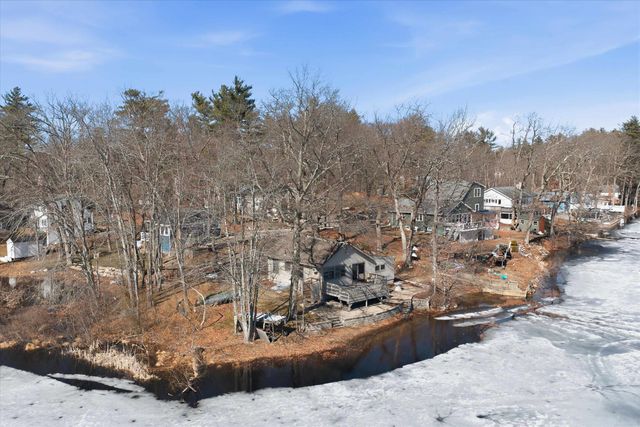 42 North Shore Road, Sandown, NH 03873