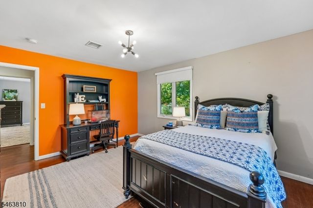 8 Foster Ct, South Orange Village Twp., NJ 07079