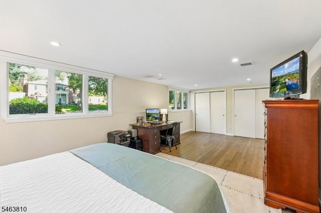 8 Foster Ct, South Orange Village Twp., NJ 07079