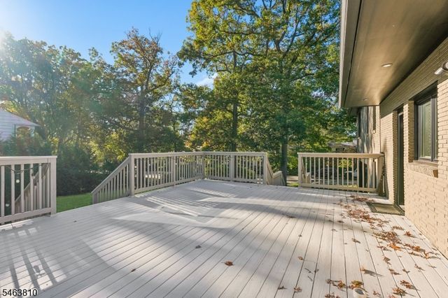 8 Foster Ct, South Orange Village Twp., NJ 07079