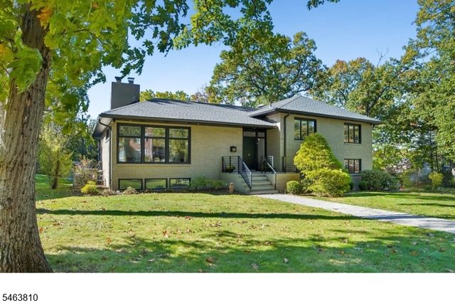 8 Foster Ct, South Orange Village Twp., NJ 07079
