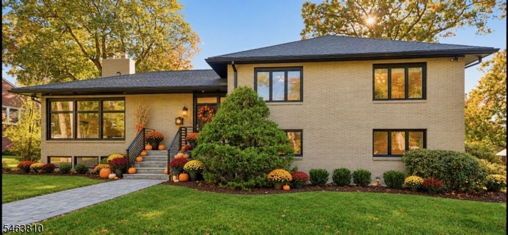 8 Foster Ct, South Orange Village Twp., NJ 07079 — exterior