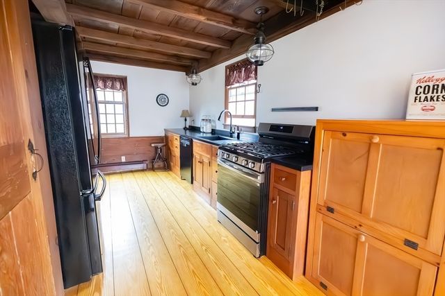30 The Common, Phillipston, MA 01331