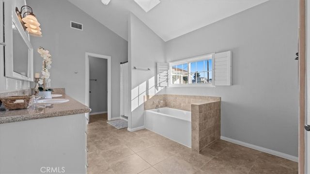 1006 W Pottery, Lake Elsinore, CA 92530