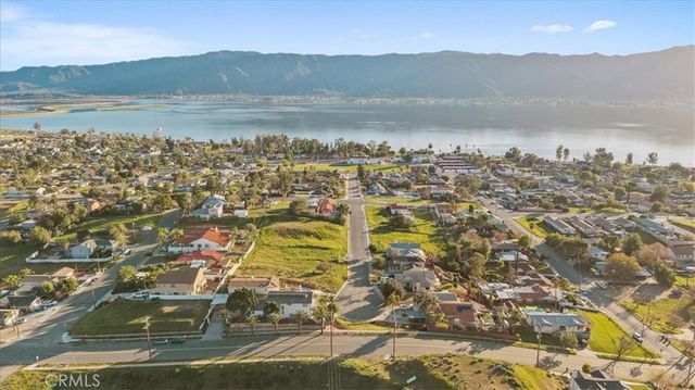 1006 W Pottery, Lake Elsinore, CA 92530