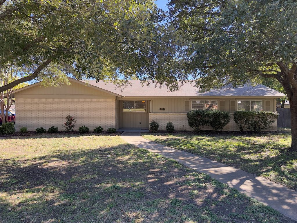 1831 Mountainview Drive, Waco, TX 76710