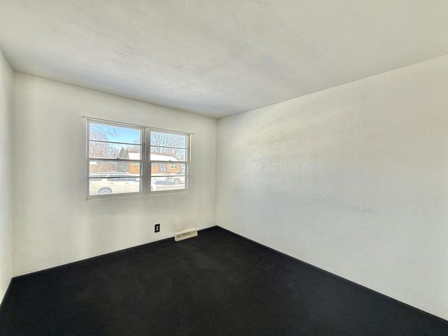 1027 Thomas Street, Janesville, WI 53545