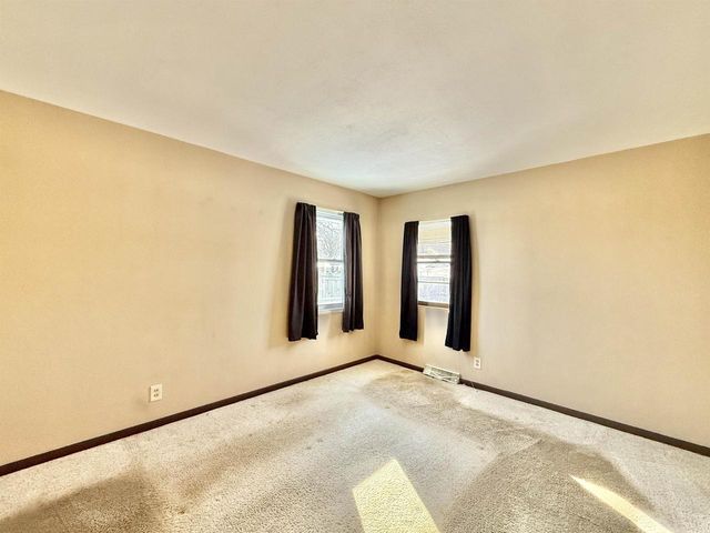 1027 Thomas Street, Janesville, WI 53545