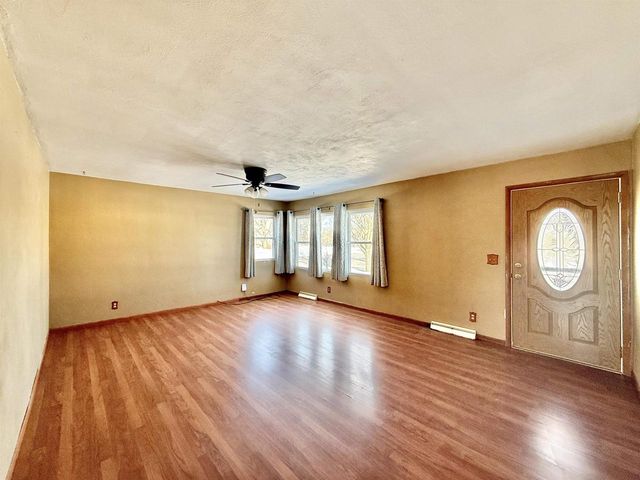 1027 Thomas Street, Janesville, WI 53545