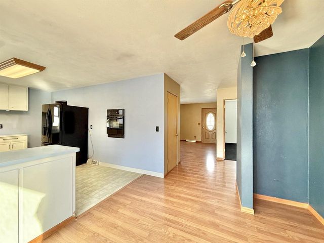 1027 Thomas Street, Janesville, WI 53545