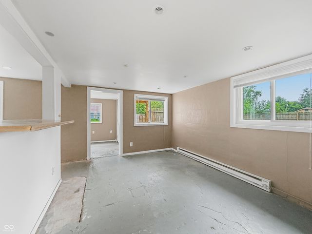 5903 Oak Lane, Anderson, IN 46013