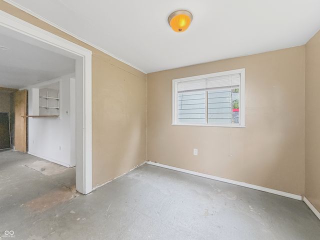 5903 Oak Lane, Anderson, IN 46013