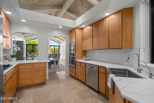 8401 N 84TH Place, Scottsdale, AZ 85258