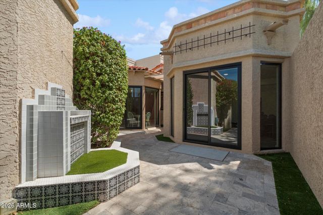8401 N 84TH Place, Scottsdale, AZ 85258