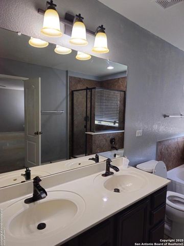 8815 Adhinger, San Antonio, TX 78245