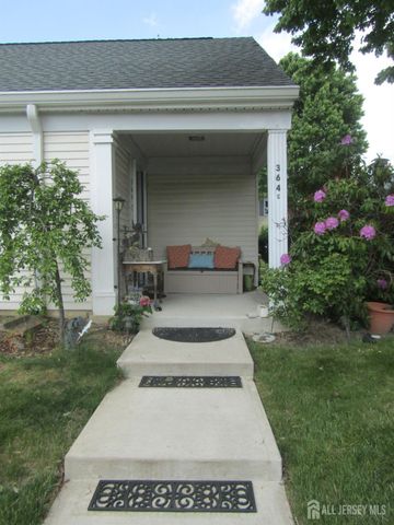 364 Old Nassau Road C, Monroe, NJ 08831