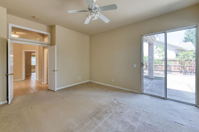 2959 Swift Avenue, Clovis, CA 93611