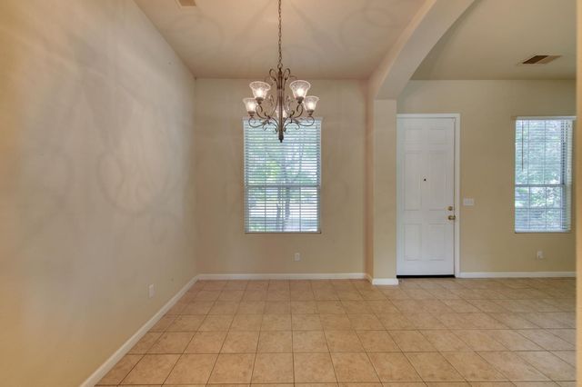2959 Swift Avenue, Clovis, CA 93611