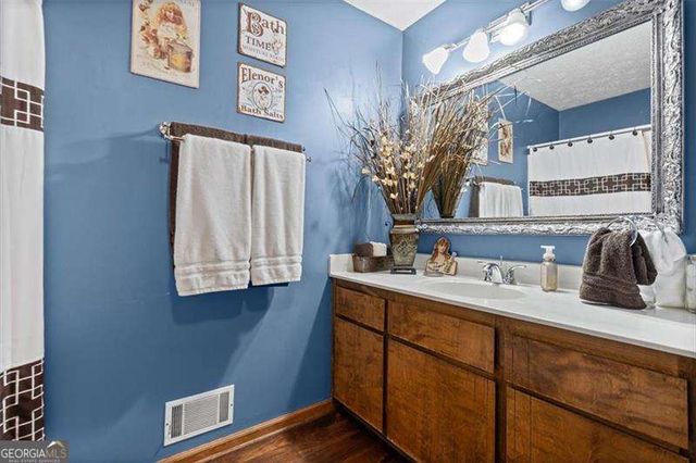 4023 Thames Drive NE, Kennesaw, GA 30144