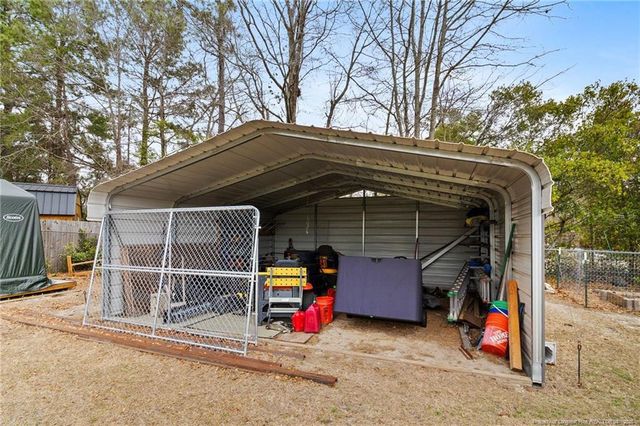 8606 Tangletree Drive, Linden, NC 28356