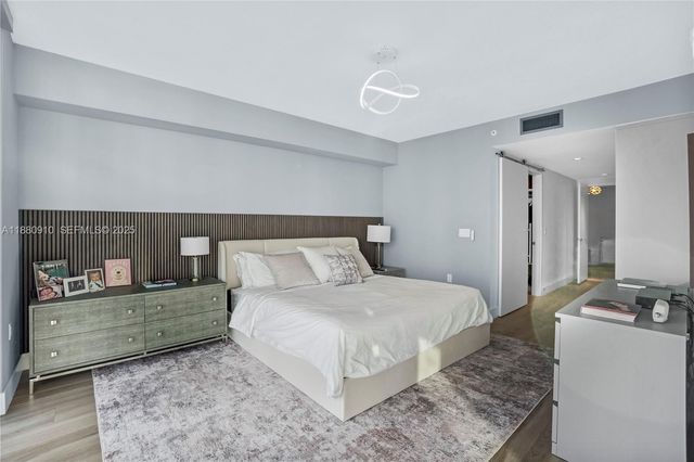 300 Sunny Isles Boulevard 41802, Sunny Isles Beach, FL 33160