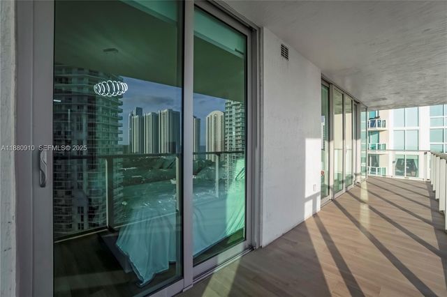 300 Sunny Isles Boulevard 41802, Sunny Isles Beach, FL 33160