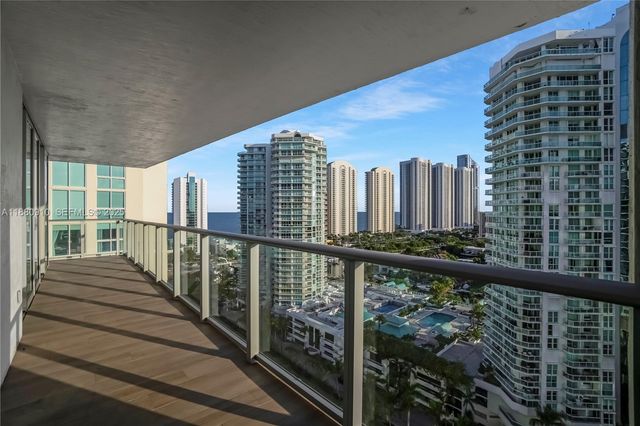 300 Sunny Isles Boulevard 41802, Sunny Isles Beach, FL 33160