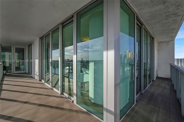 300 Sunny Isles Boulevard 41802, Sunny Isles Beach, FL 33160