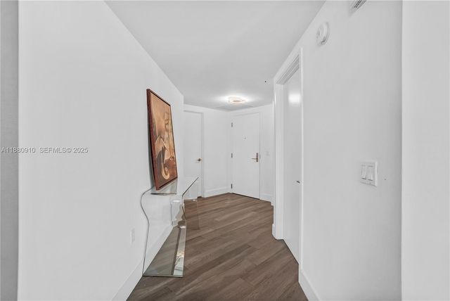 300 Sunny Isles Boulevard 41802, Sunny Isles Beach, FL 33160