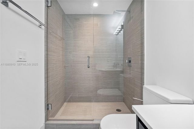 300 Sunny Isles Boulevard 41802, Sunny Isles Beach, FL 33160