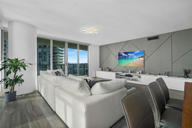 300 Sunny Isles Boulevard 41802, Sunny Isles Beach, FL 33160