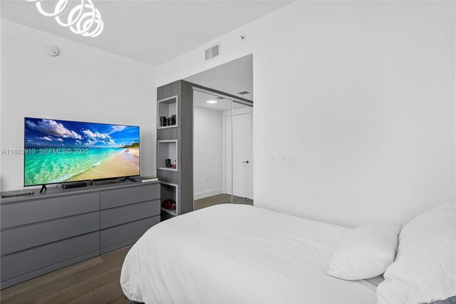 300 Sunny Isles Boulevard 41802, Sunny Isles Beach, FL 33160