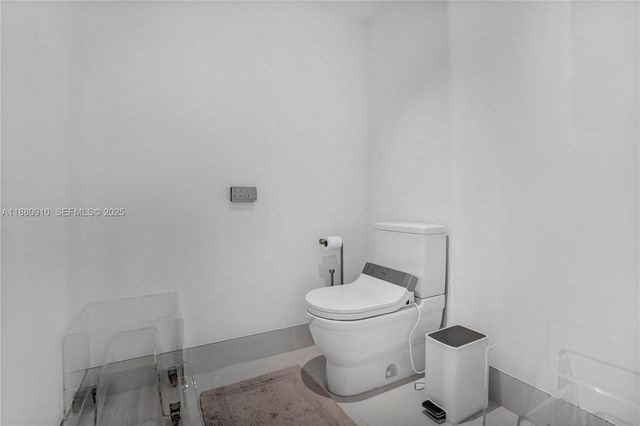 300 Sunny Isles Boulevard 41802, Sunny Isles Beach, FL 33160