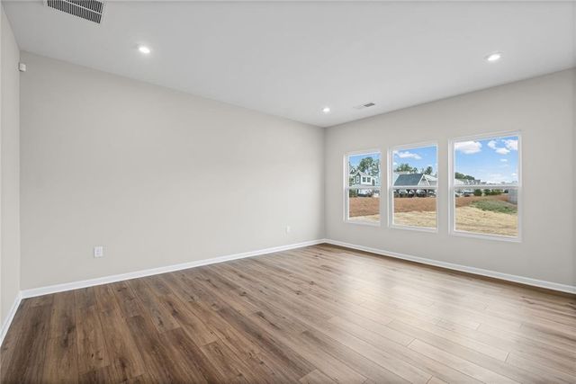 1001 Rainier Drive, Euharlee, GA 30120