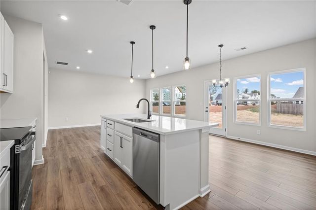 1001 Rainier Drive, Euharlee, GA 30120