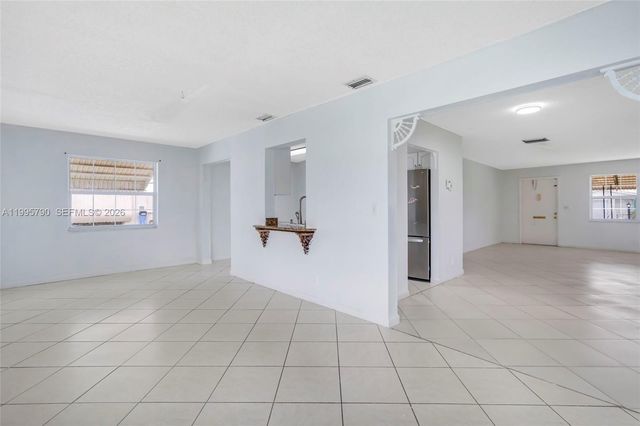 1005 SW 18th St, Boynton Beach, FL 33426