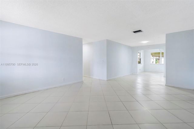 1005 SW 18th St, Boynton Beach, FL 33426