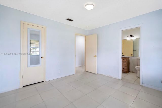 1005 SW 18th St, Boynton Beach, FL 33426