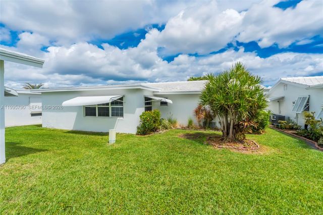 1005 SW 18th St, Boynton Beach, FL 33426