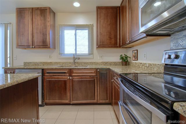 44420 Wright Way, Novi, MI 48375