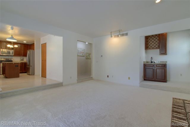 44420 Wright Way, Novi, MI 48375