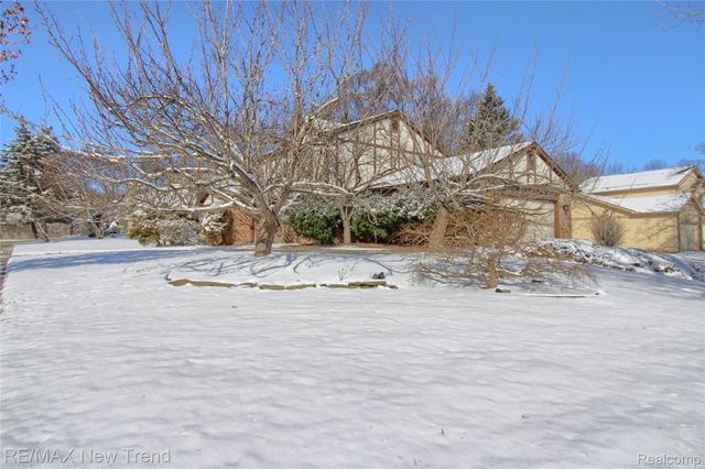 44420 Wright Way, Novi, MI 48375