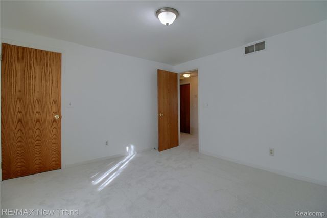 44420 Wright Way, Novi, MI 48375