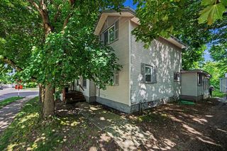 402 W Broadway Street, Three Rivers, MI 49093
