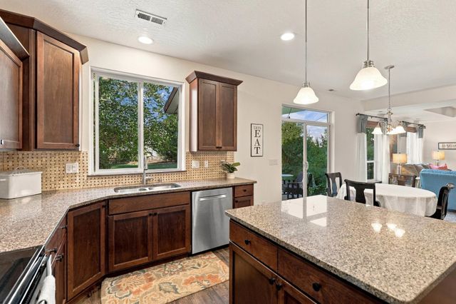 19019 E 15th Ave, Greenacres, WA 99016