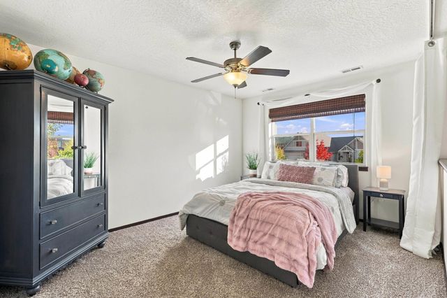 19019 E 15th Ave, Greenacres, WA 99016